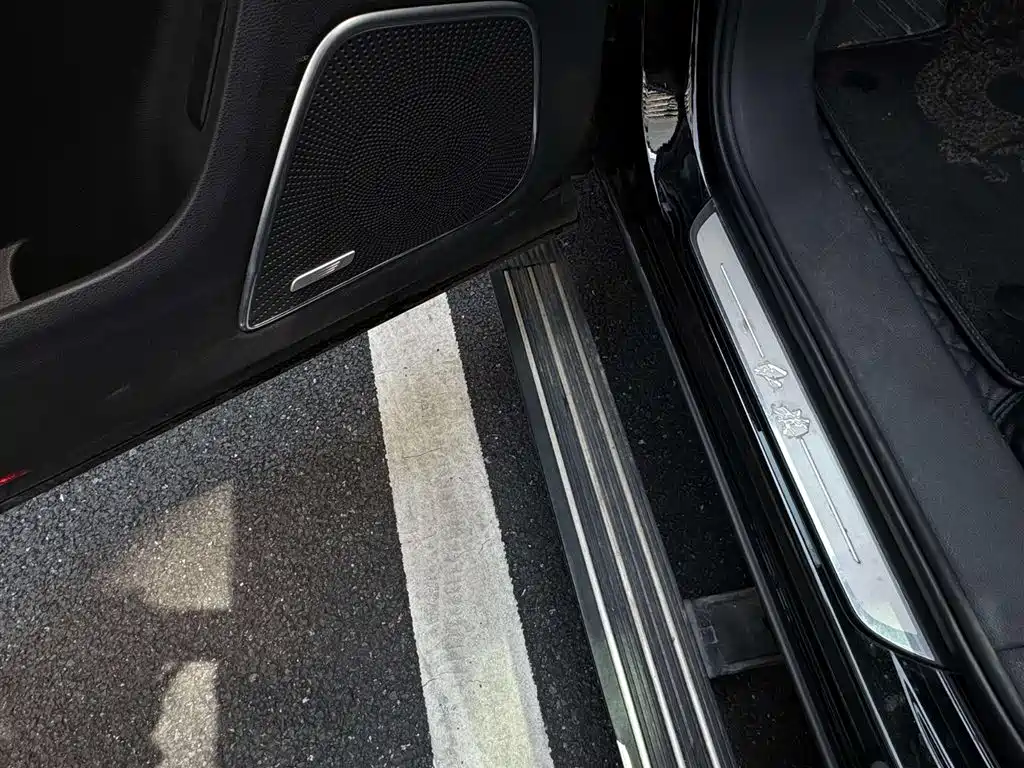 Hongqi HS7 2021 2.0T DCT FWD Smart Connect Qi Xiang Edition фото 10