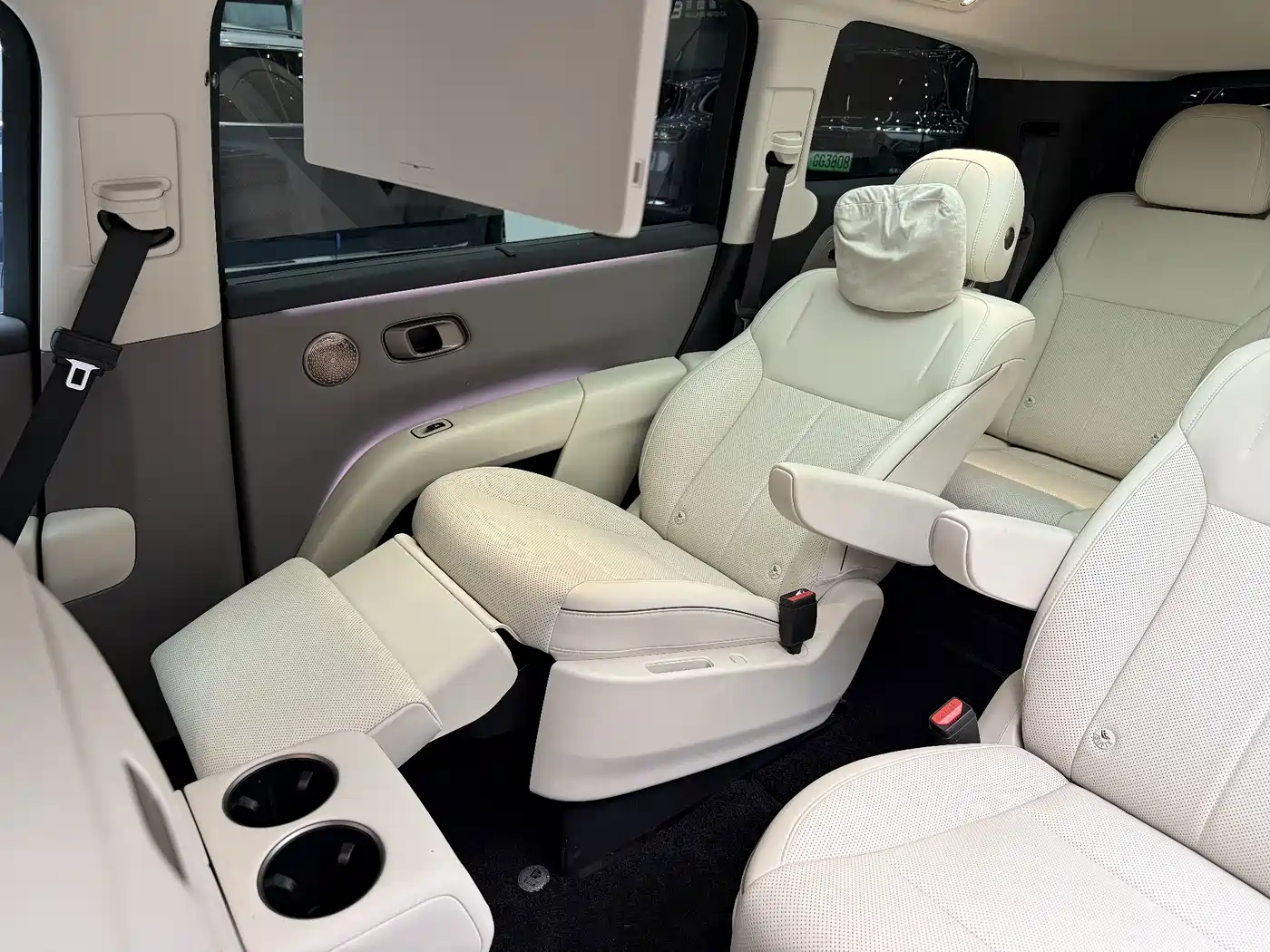 Li Auto Li i8 2026 2025 Standard Edition