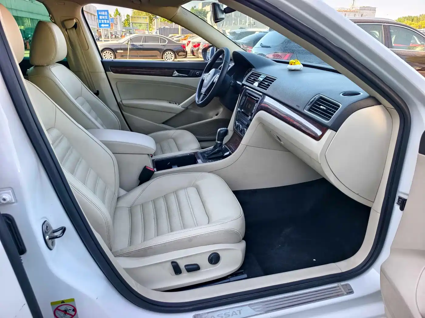 Volkswagen Passat 2013 1.8TSI DSG Yuzun фото 14