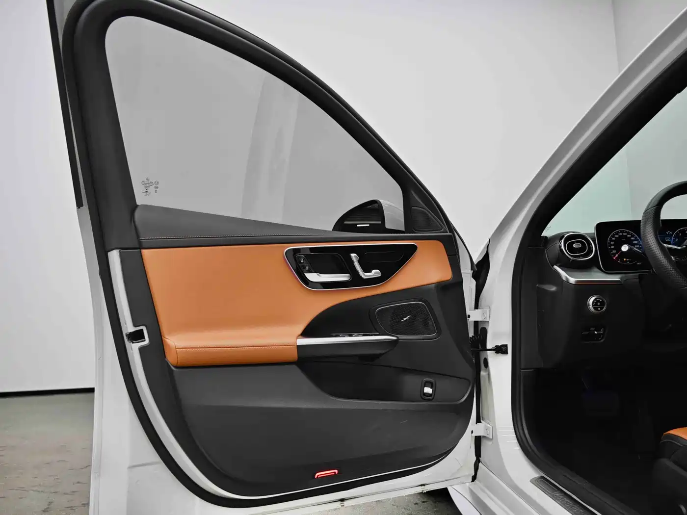 Mercedes-Benz C-Class 2022 C 200 L Sport Version фото 22