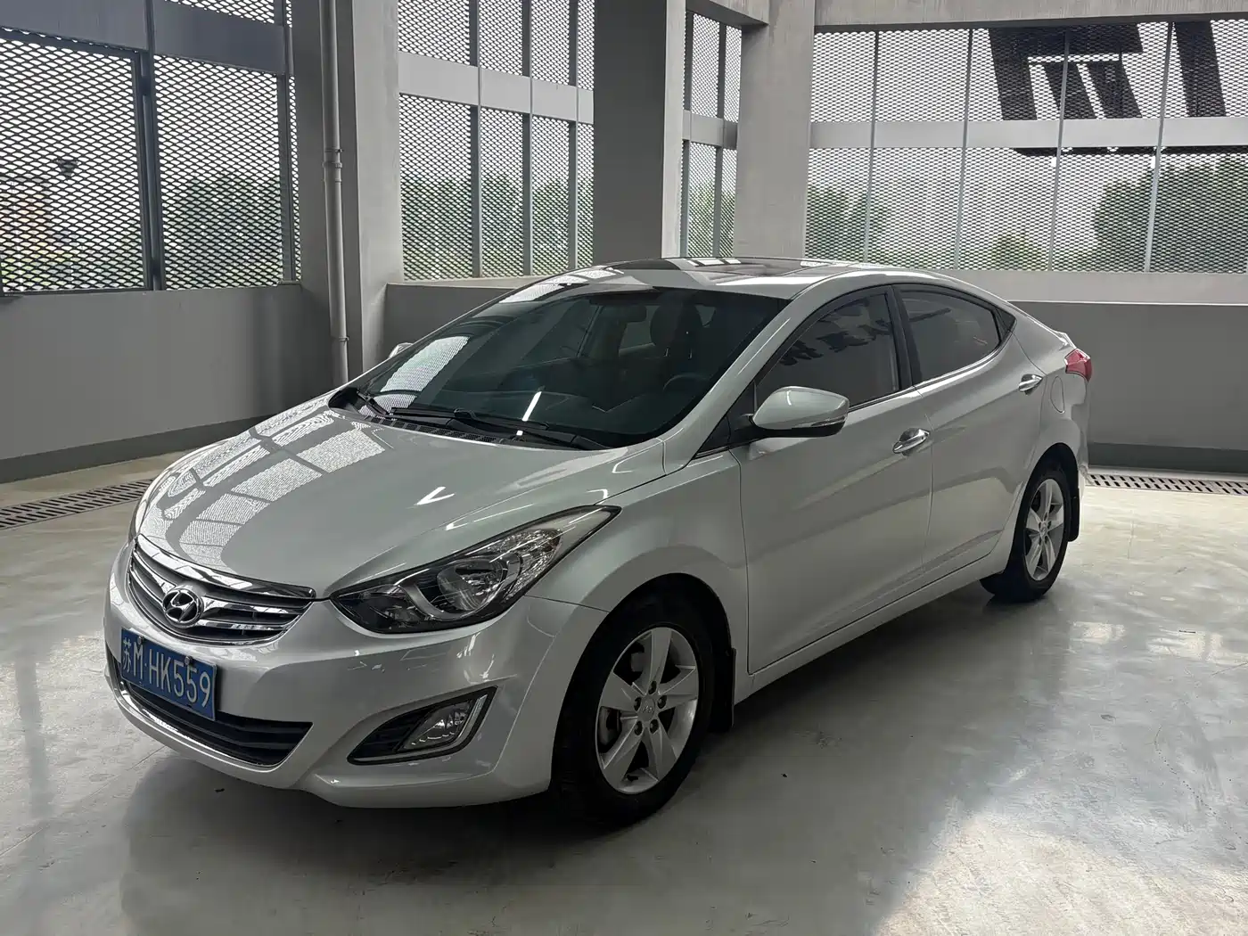 Hyundai Langdong 2013 1.6L Automatic Leading