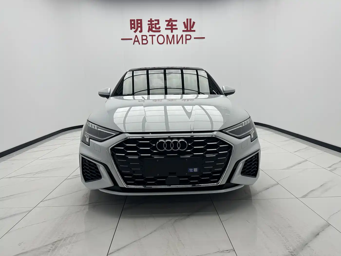 Audi A3 2023 Facelift Sportback 35 TFSI Fashion Sport фото 2