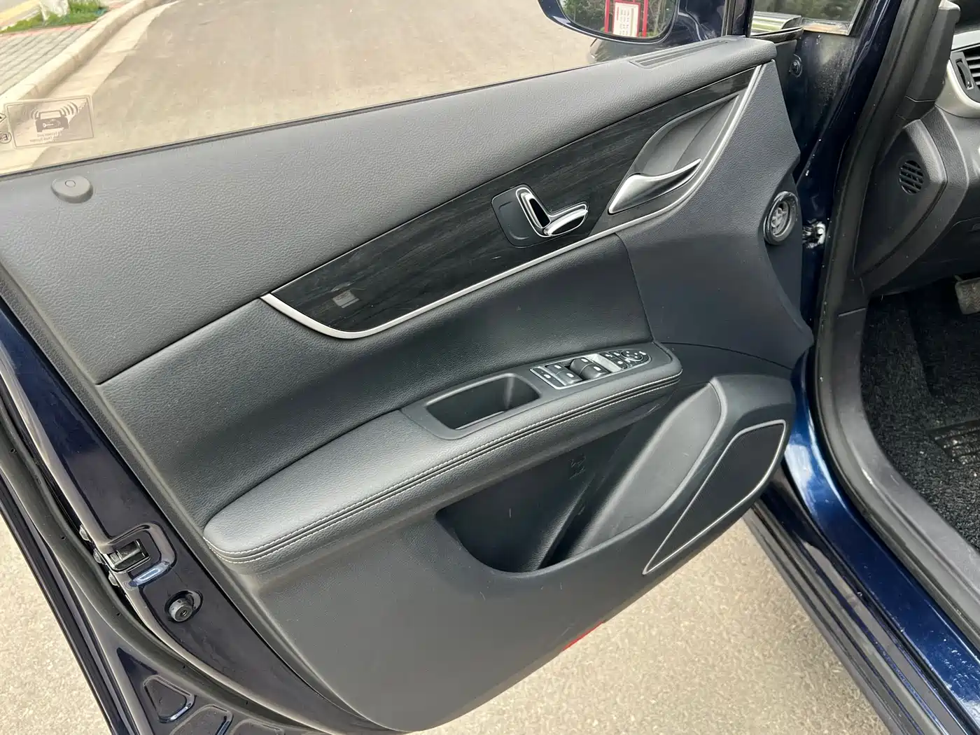 BYD Song MAX 2017 1.5T Auto Smart Connect Premium 7-seater фото 9