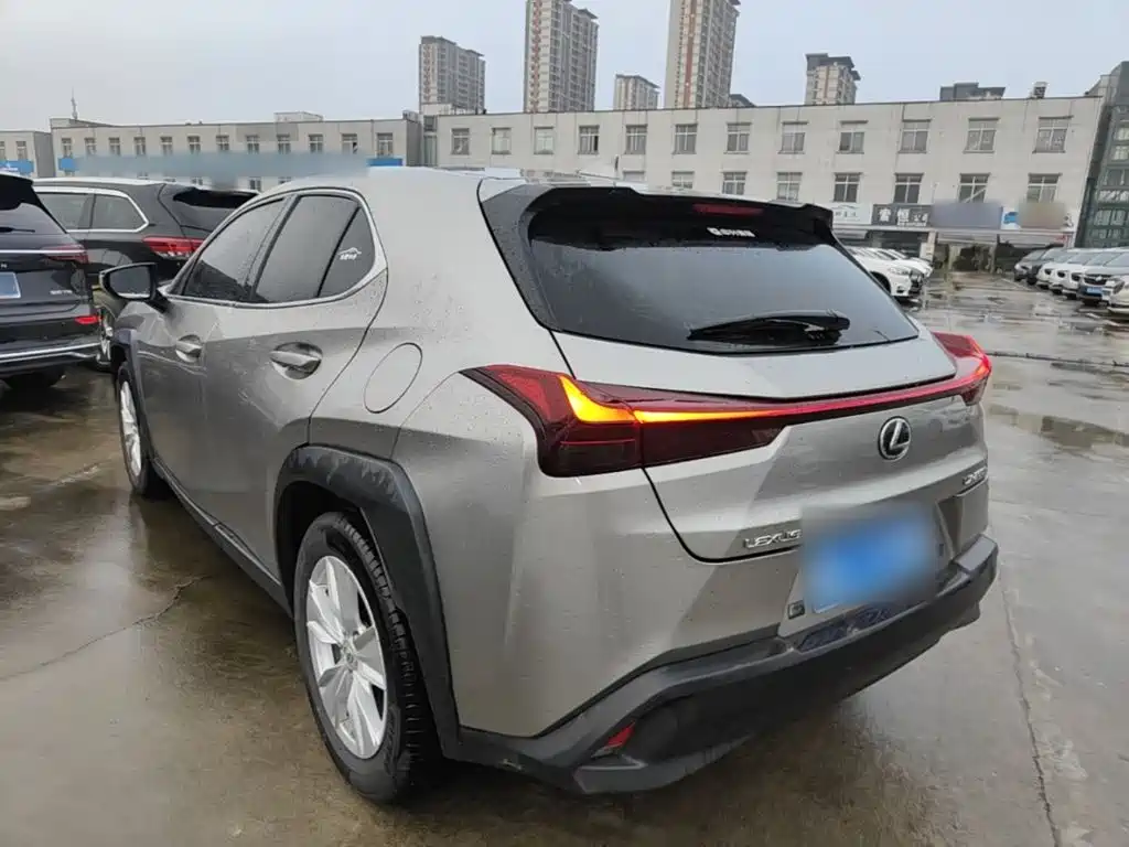 2023 Lexus UX