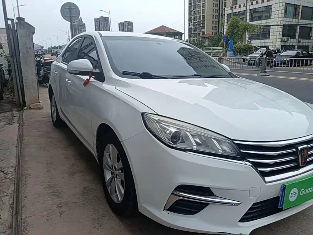 Фото 4 - Roewe 360