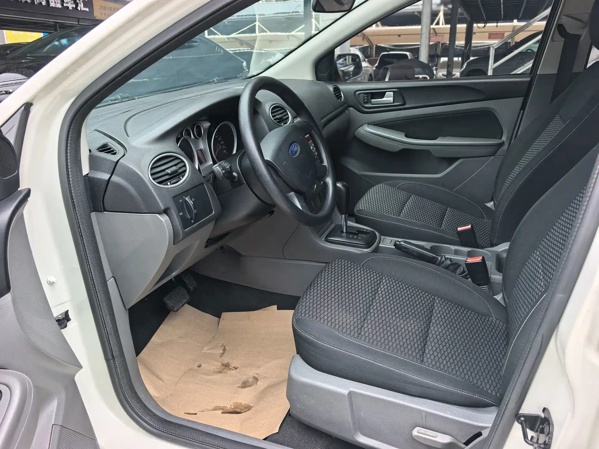 Фото 5 - Ford Focus