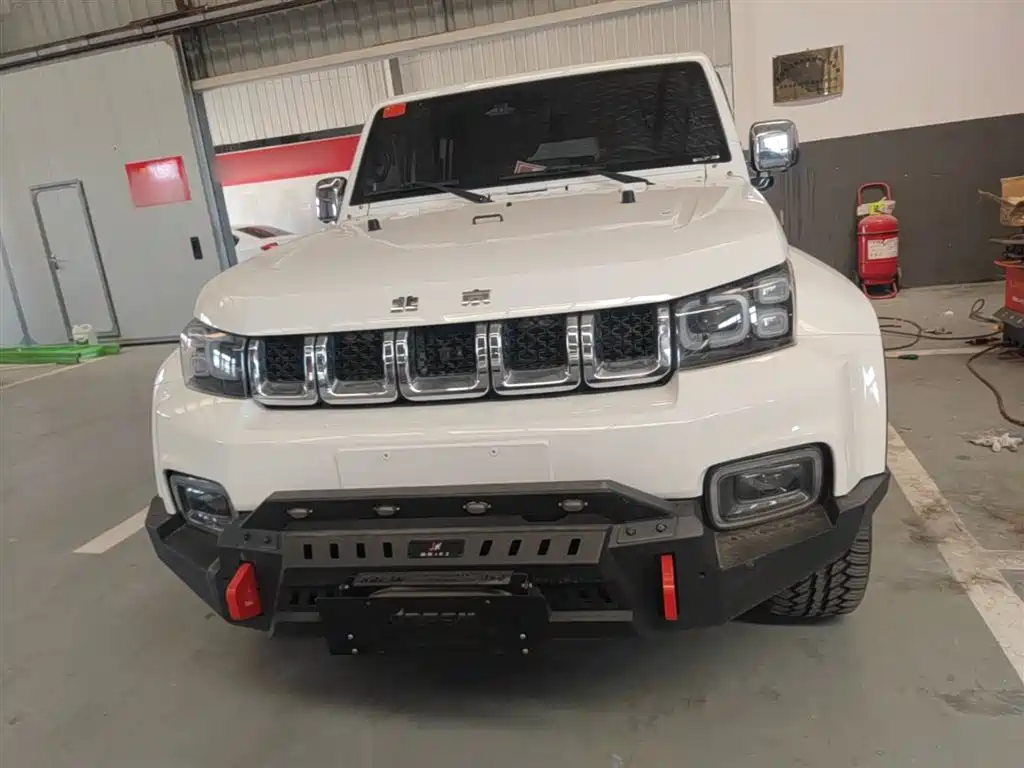 BAIC ORV Beijing Offroad BJ40 2019 PLUS 2.3T Automatic 4WD Luxury Edition China VI фото 3