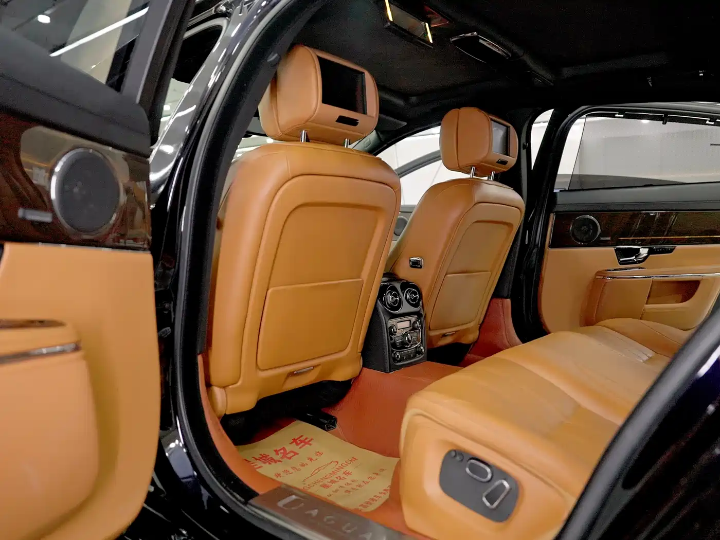Jaguar XJ 2013 XJL 5.0 SC Ultimate Genesis Edition 5-seater фото 25