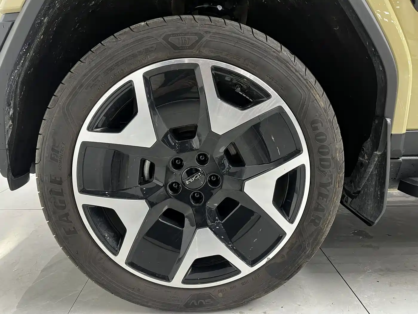 iCAR V27 2026 2026 200KM AWD Falcon 500