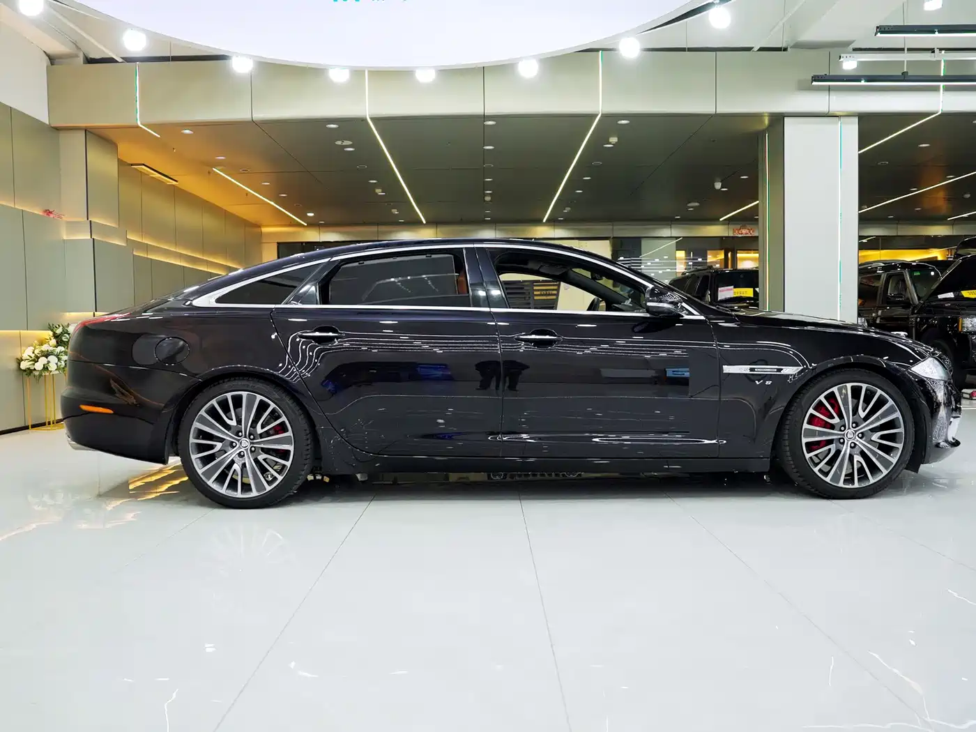 Jaguar XJ 2013 XJL 5.0 SC Ultimate Genesis Edition 5-seater фото 8