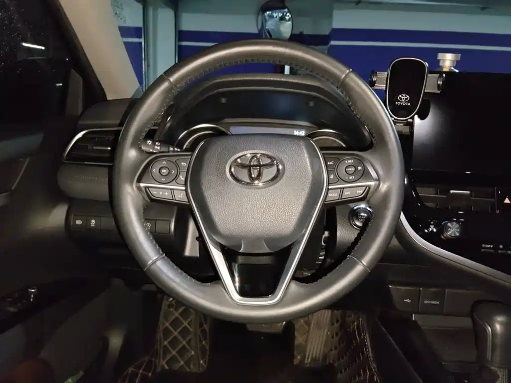 Toyota Camry 2021 2.0G Luxury Edition фото 6