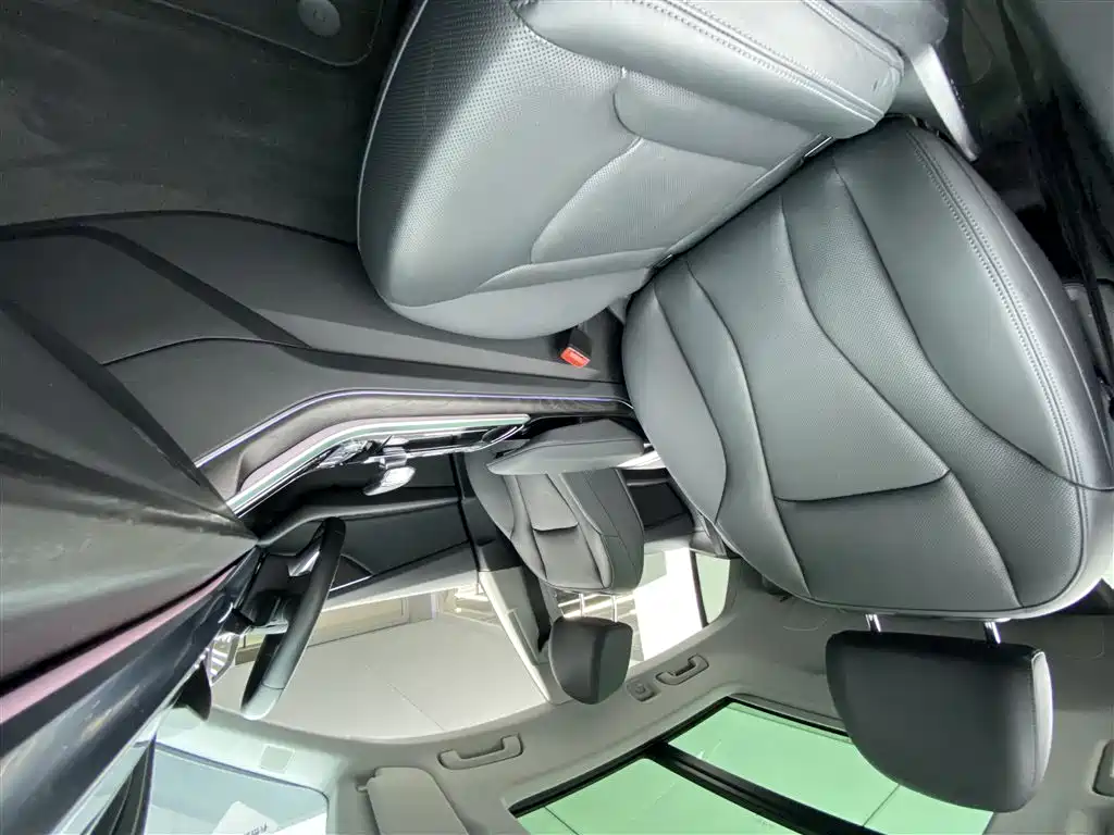 Audi Q8 2022 55 TFSI Luxury Dynamic фото 10