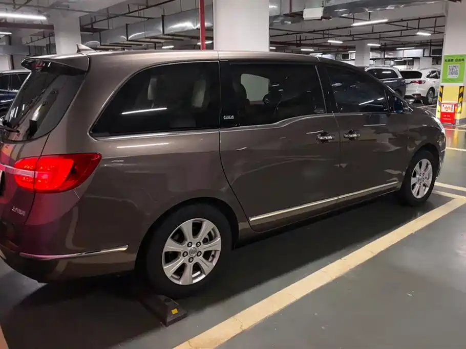 Buick GL8 2014 3.0L GT Luxury Business Elegance фото 3