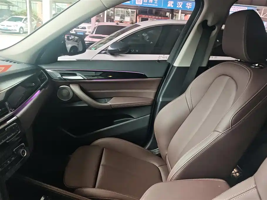 BMW X1 2022 sDrive20Li Premium фото 9