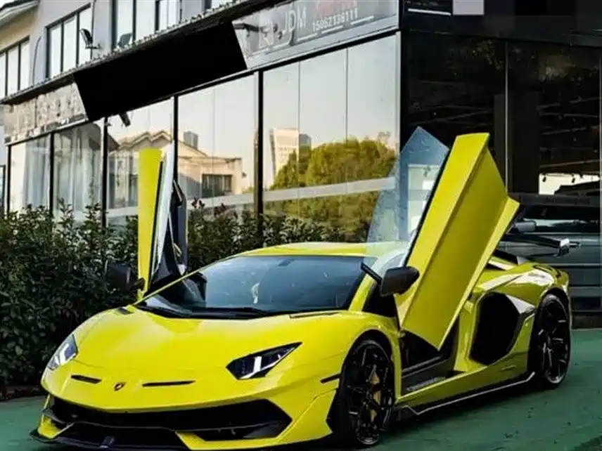 Lamborghini Aventador 2011 LP 700-4