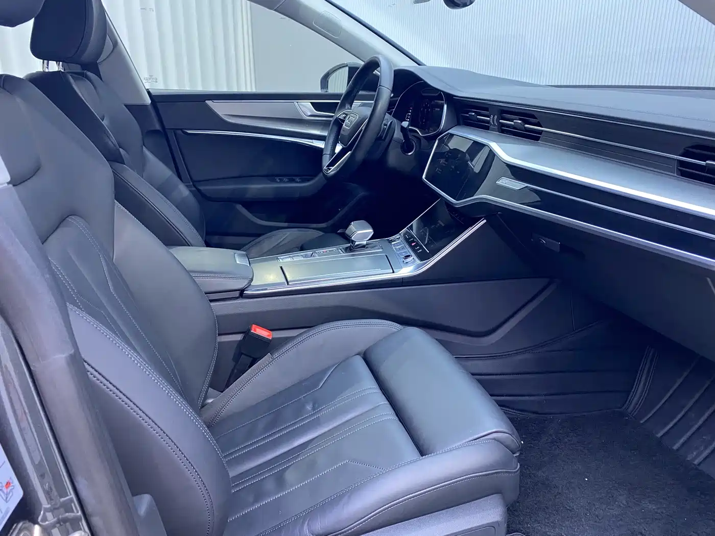 Audi A7 2023 Model 45 TFSI Premium Selection Edition фото 11
