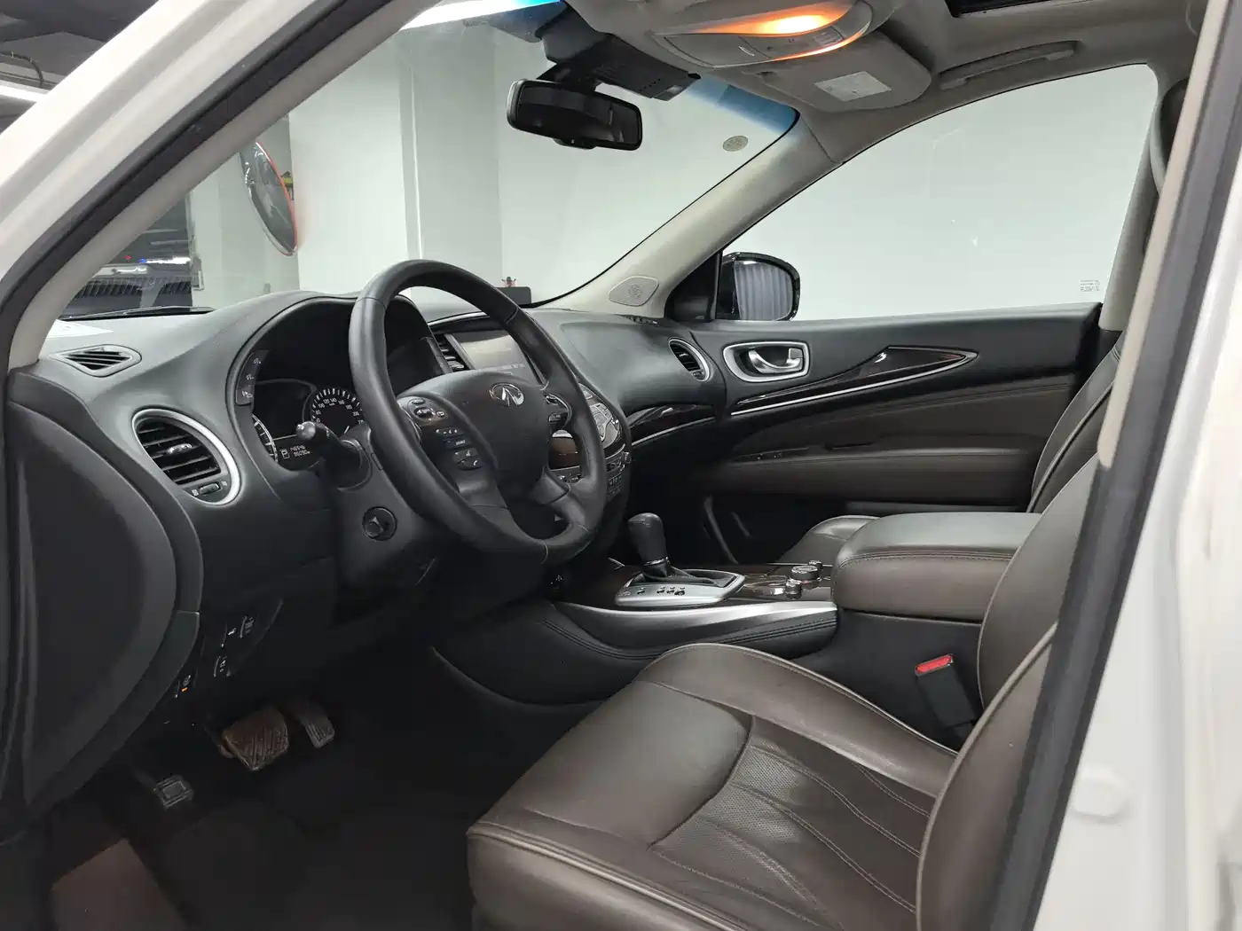 Infiniti QX60 (Import) 2014 2014 2.5 S/C Hybrid AWD All-Round Edition