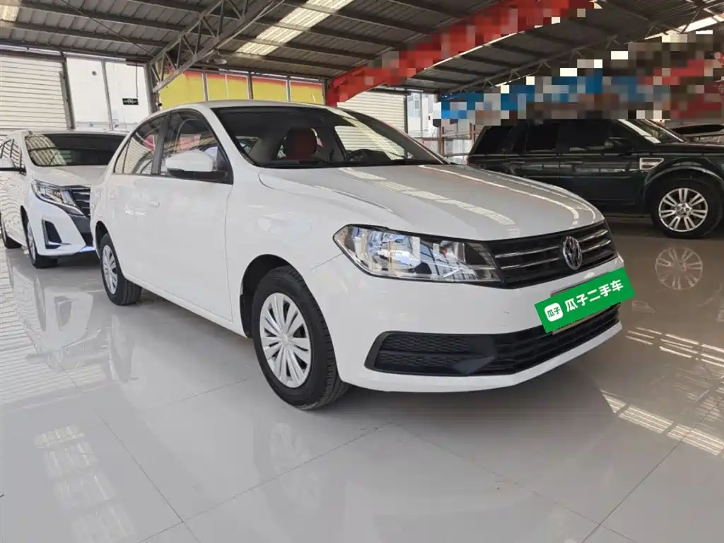 VOLKSWAGEN SANTANA