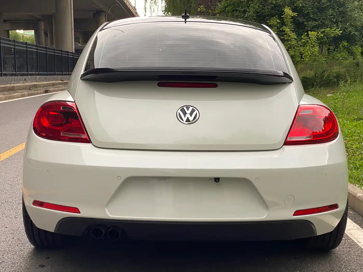 Volkswagen Beetle 2013 1.4TSI Comfort фото 27