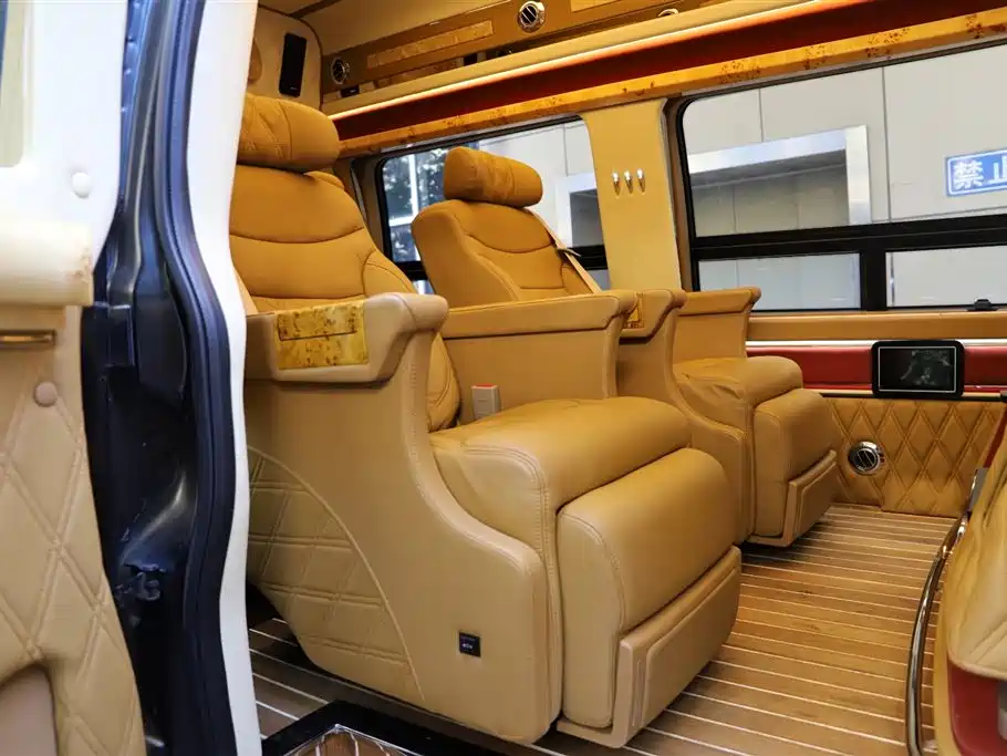 GMC Savana 2017 1500S 4WD Classic Edition фото 7