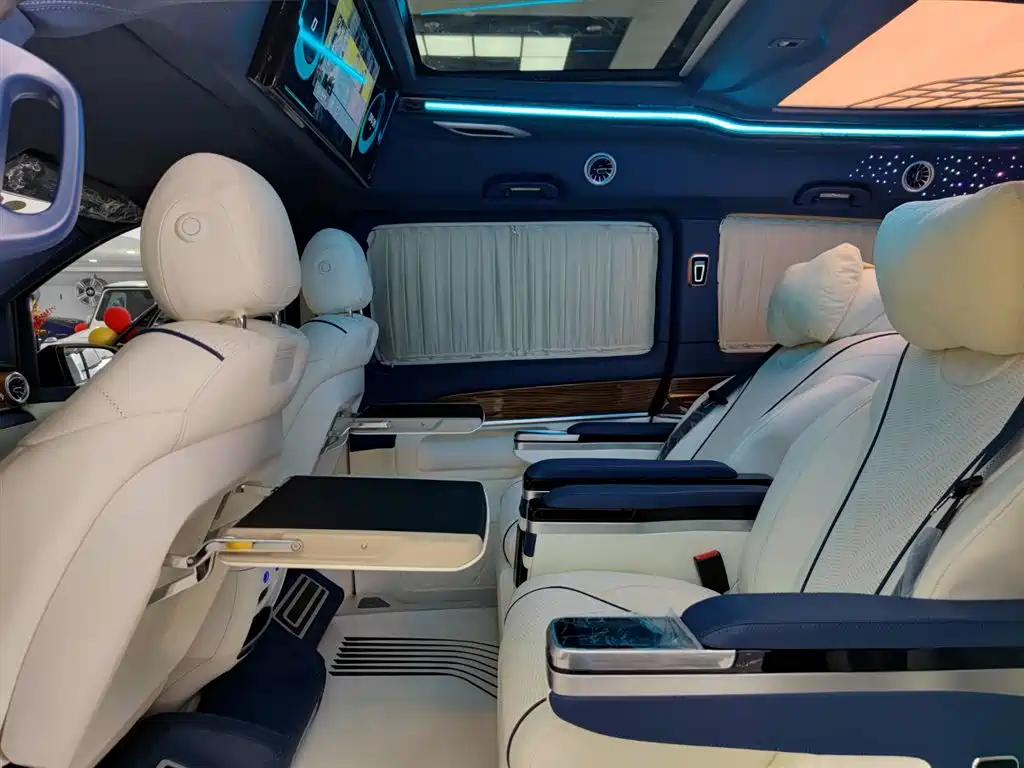 Mercedes-Benz V-Class 2021 V 260 L Long Wheelbase Luxury Edition фото 21