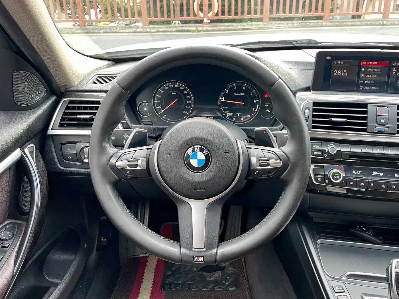 BMW 3 Series 2018 320Li M Sport Black Night Edition фото 23