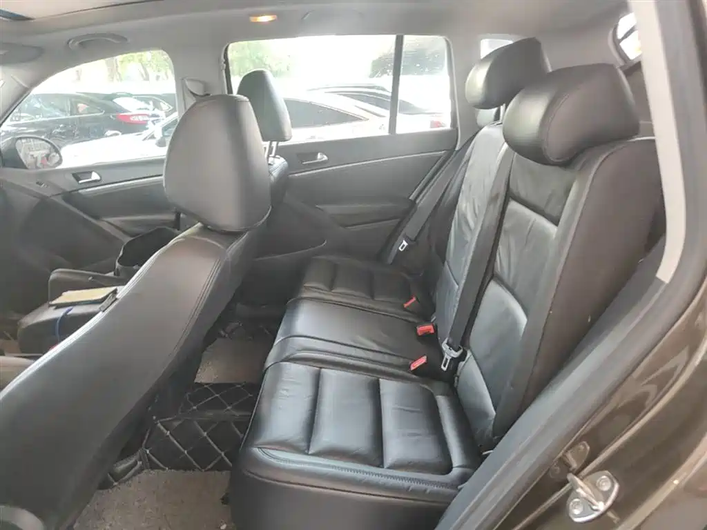 Volkswagen Tiguan 2015 1.8TSI Automatic 2WD Highline фото 17