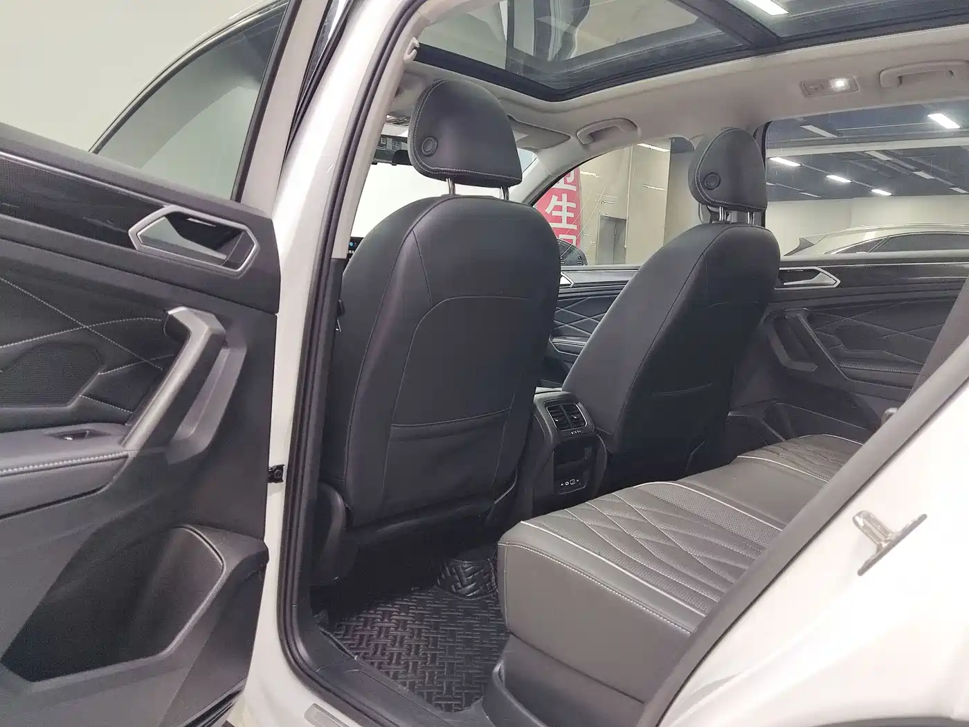 Volkswagen Tiguan L 2023 280TSI 2WD Trend Limited Edition фото 14