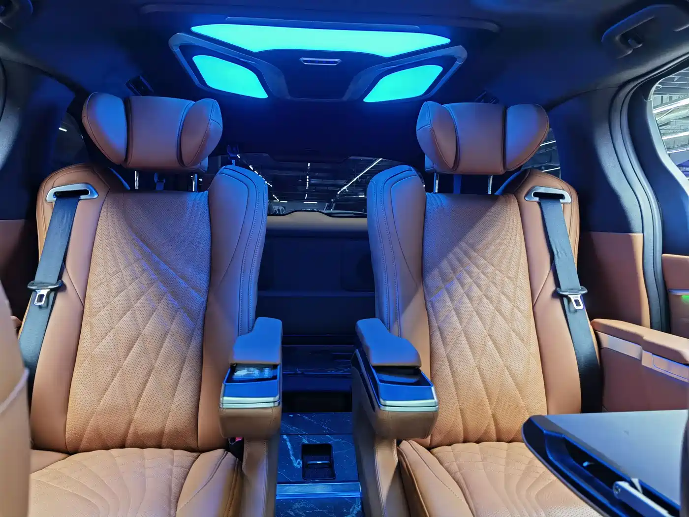 Toyota Sienna 2021 2.5L Hybrid Comfort Edition фото 19