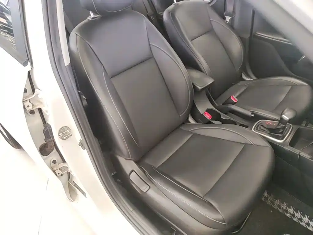 Kia K2 2018 2017 Sedan 1.4L AT 15th Anniversary Special Edition GLS