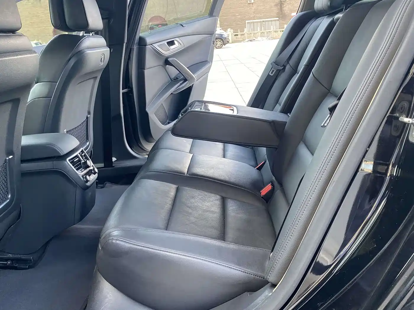 Peugeot 508 2013 2.3L 2nd Anniversary Auto Flagship Edition фото 5