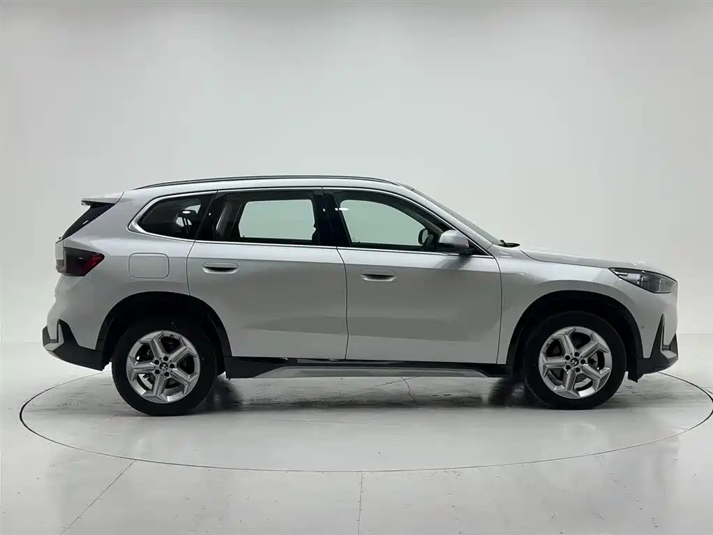 BMW X1 2023 sDrive20Li X Design Package фото 9
