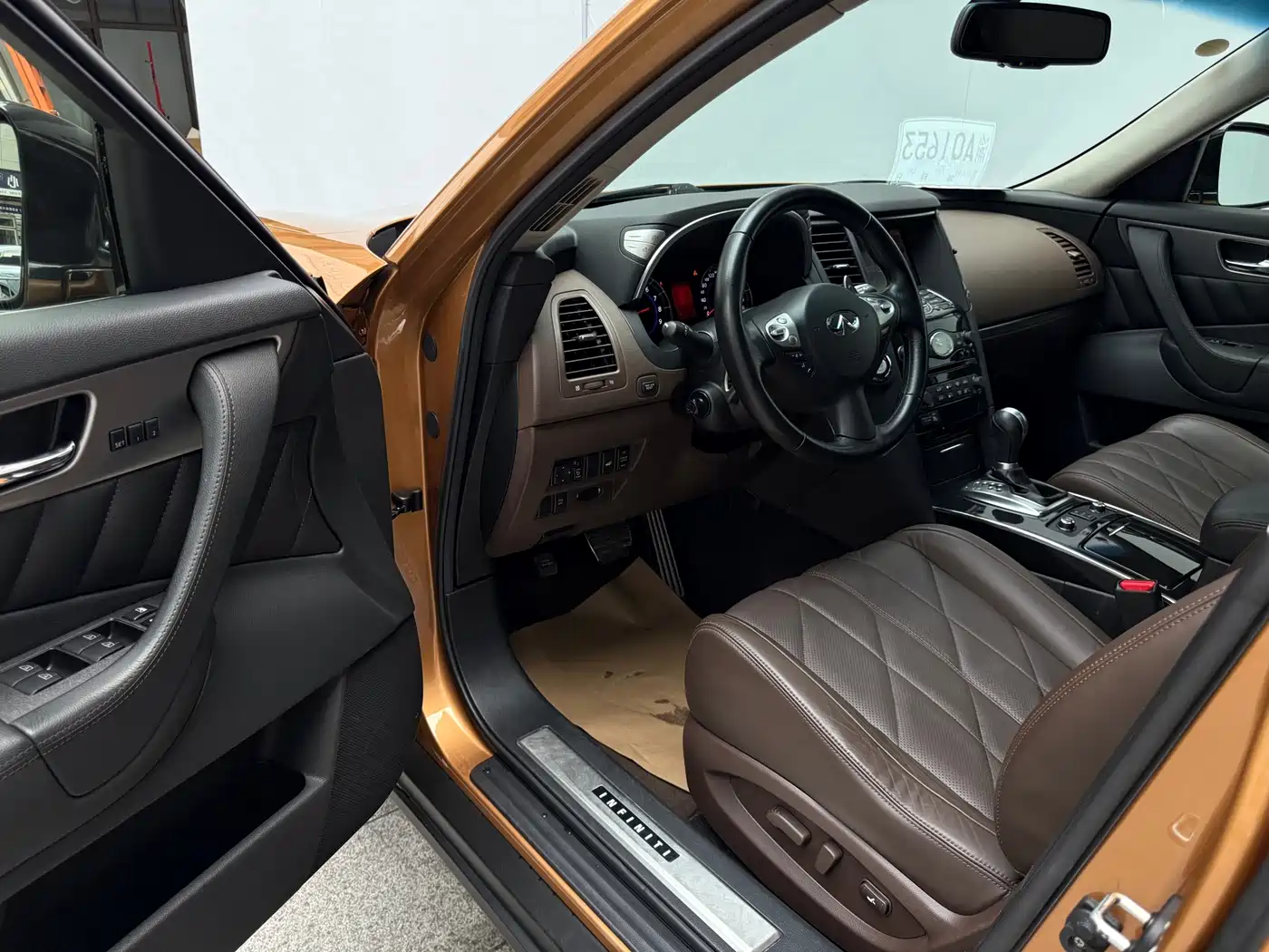 Infiniti FX 2011 2011 Model FX35 Gold Standard Edition