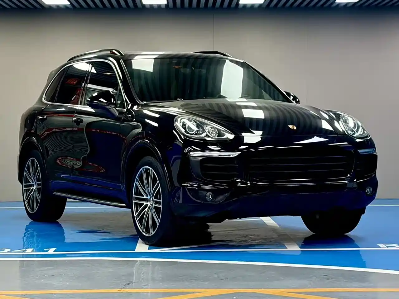 Porsche Cayenne 2016 Cayenne Platinum Edition 3.0T фото 3