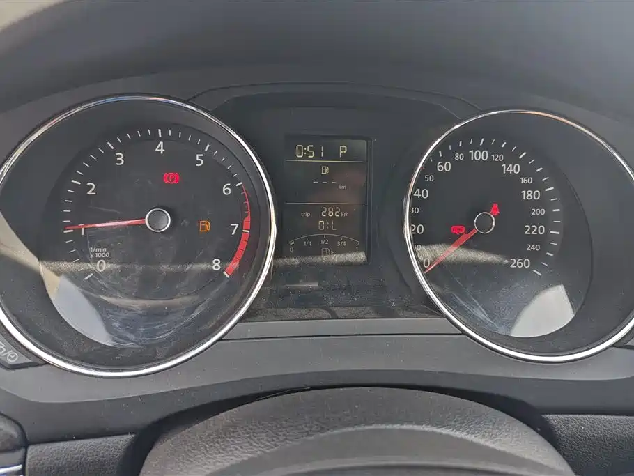 Volkswagen Sagitar 2018 1.6L Automatic Fashion фото 14
