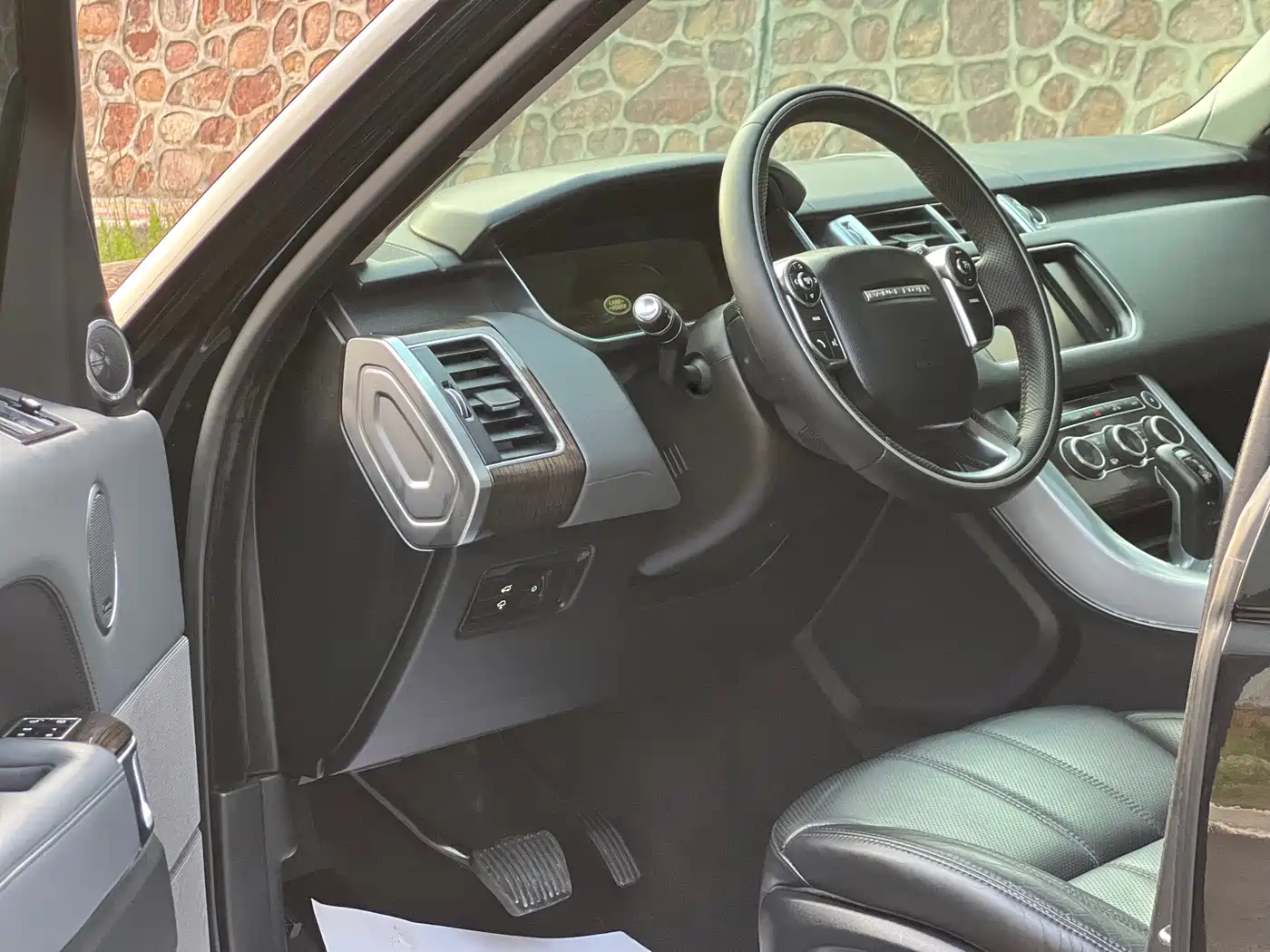 Land Rover Range Rover Sport фото 4