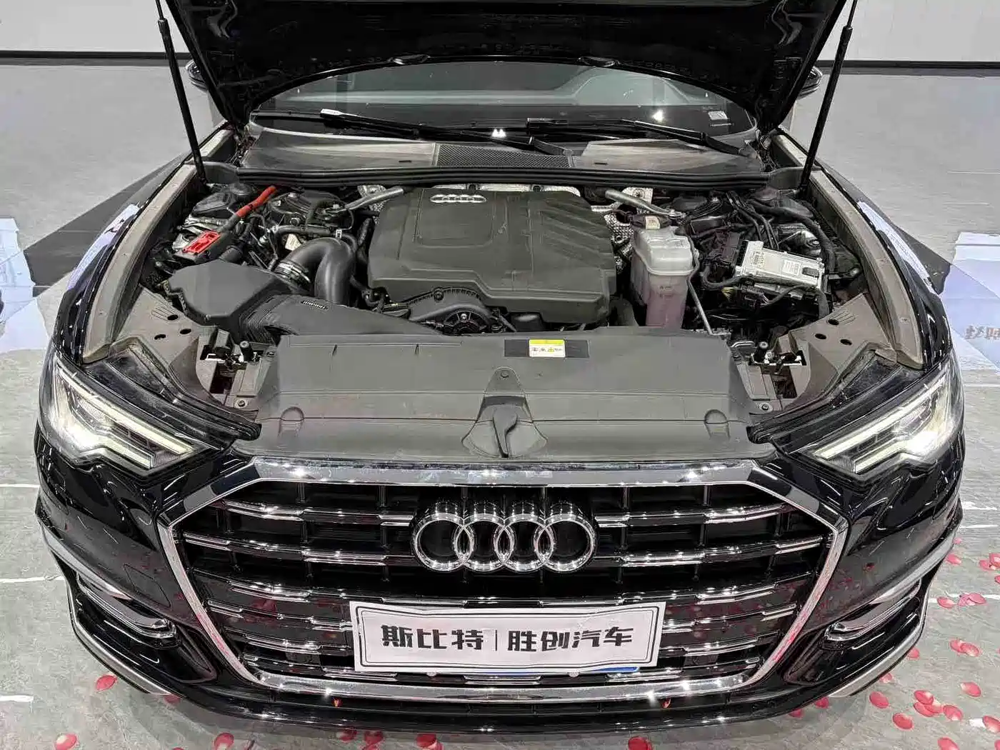 Audi A6L 2023 40 TFSI Luxury Dynamic фото 13