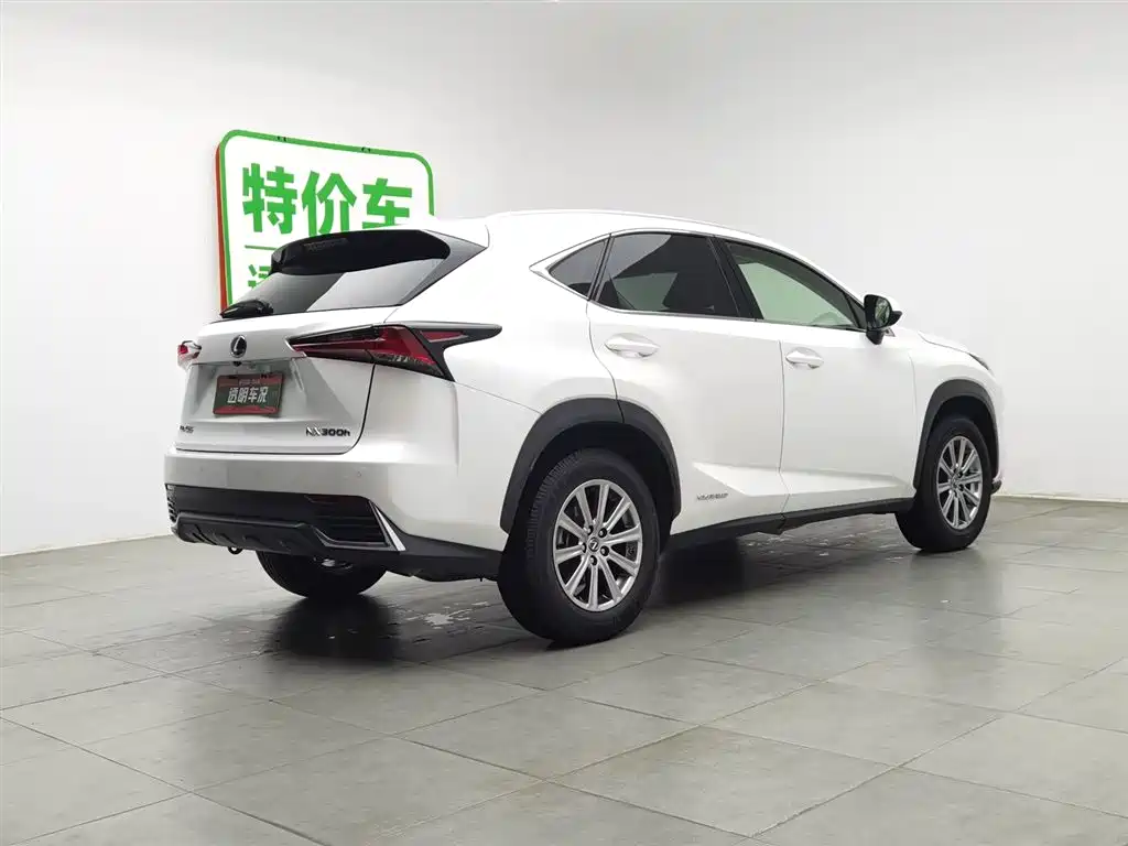 Lexus NX 2018 300h FWD Sharp Edition China VI фото 2