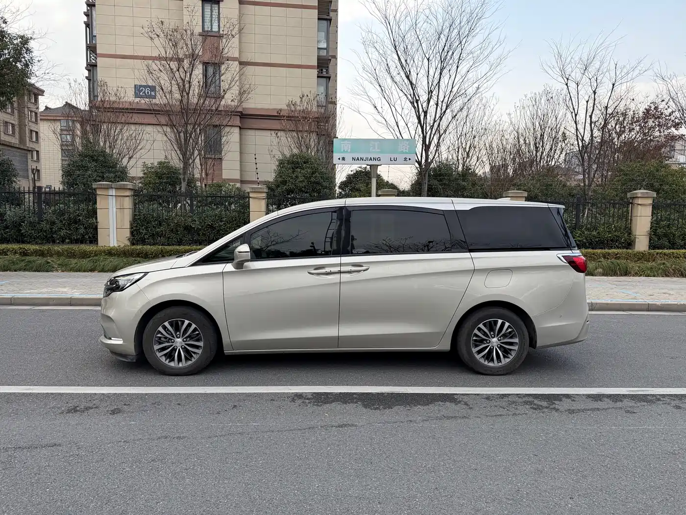 Buick GL8 2020 Model ES Landglory 653T Premium фото 5