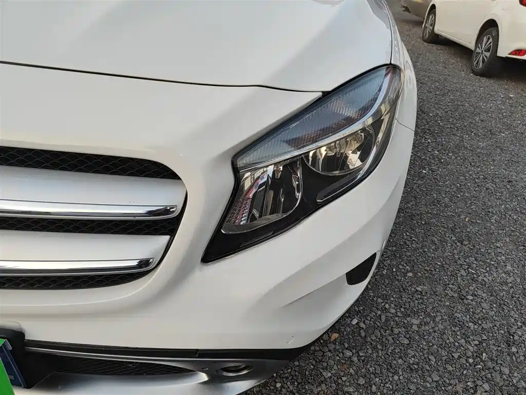 Mercedes-Benz GLA 2016 GLA 200 Dynamic фото 18