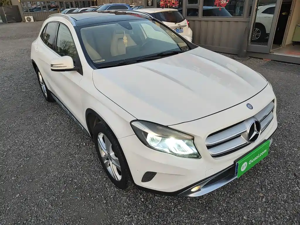 Mercedes-Benz GLA 2016 GLA 200 Dynamic фото 22