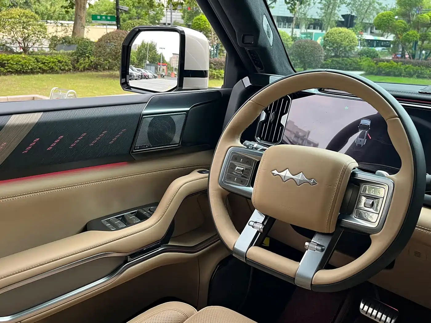 Fang Cheng Bao Leopard 8 2024 2025 Smart Brave Luxury 7-seater