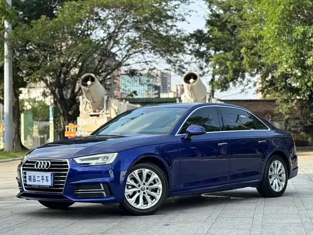 Audi A4L 2019
