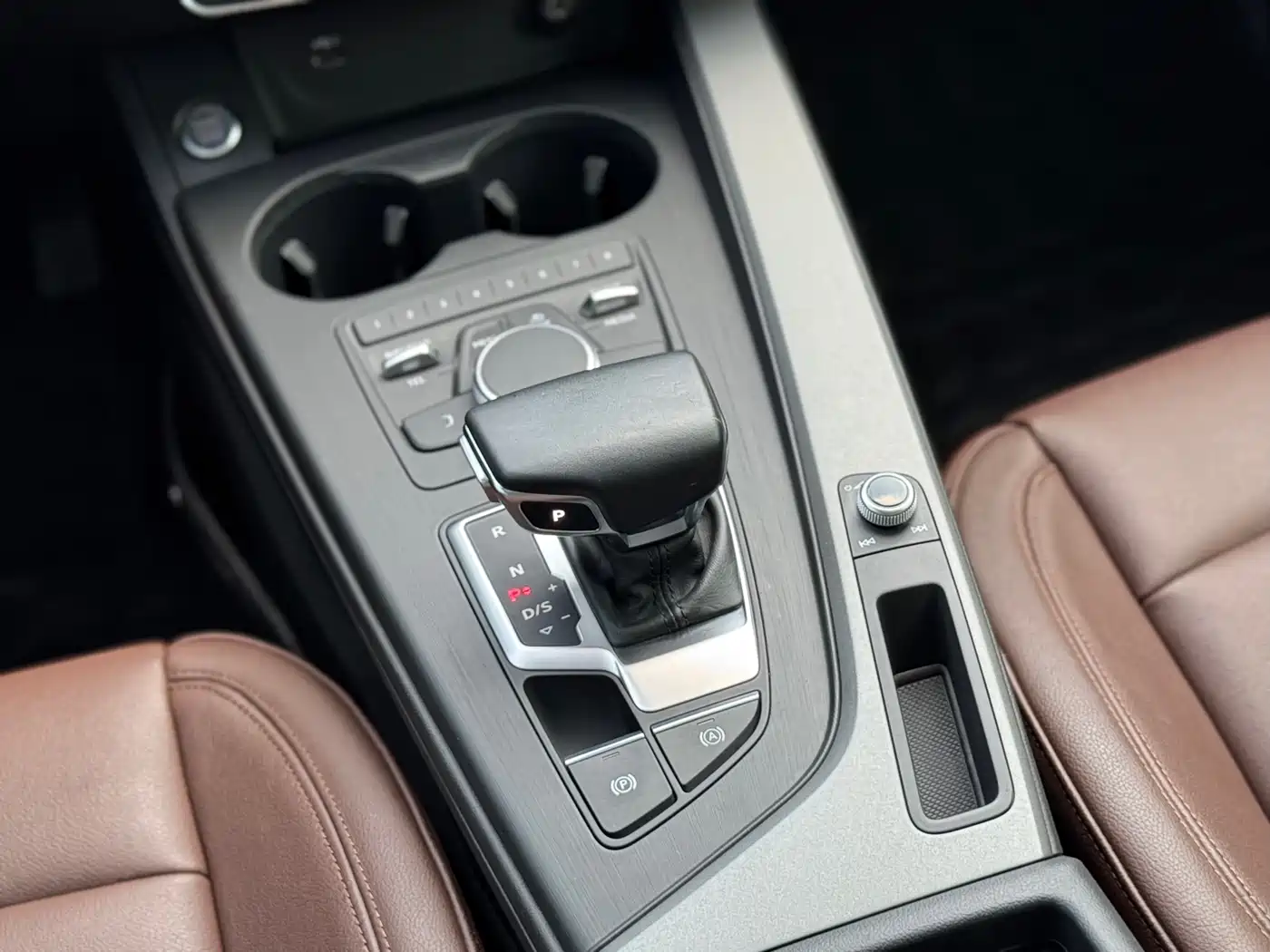 Audi A4L 2019 40 TFSI Progressive (China VI) фото 15