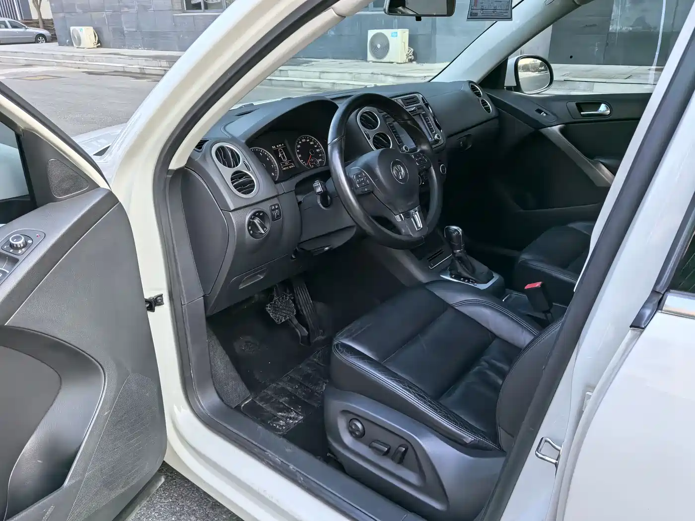 Volkswagen Tiguan 2012 2012 1.8TSI Automatic 2WD Elite Edition