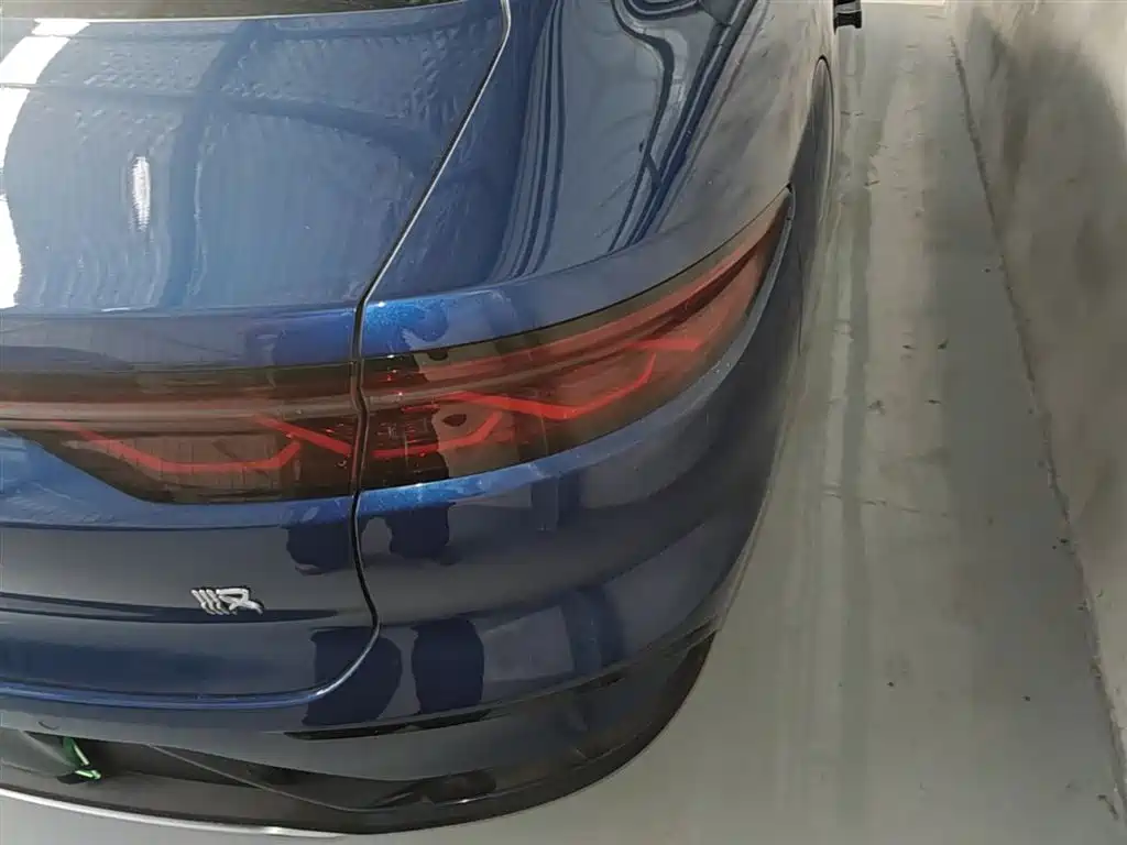 BYD Han 2022 DM-i 242KM Flagship фото 8