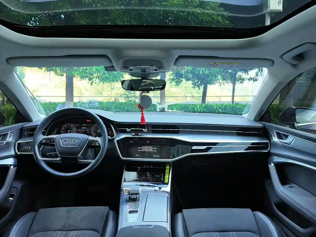 Audi A7L 2025 2025 Model Year 45 TFSI Luxury