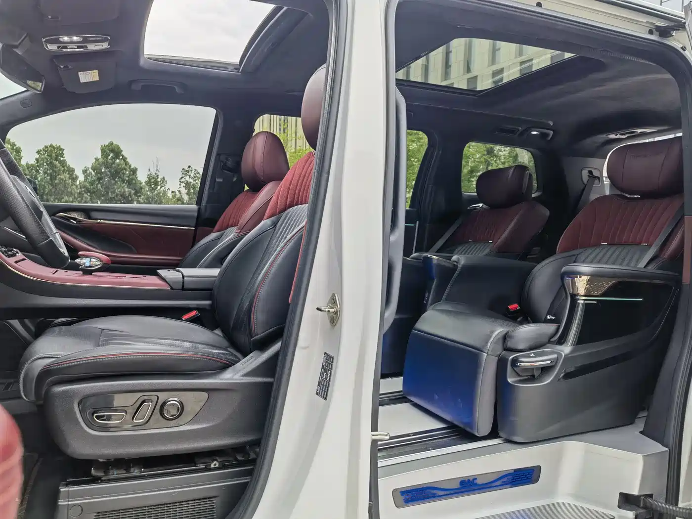 GAC Trumpchi Trumpchi M8 2023 Model Master Series Hybrid Ultimate Edition фото 15
