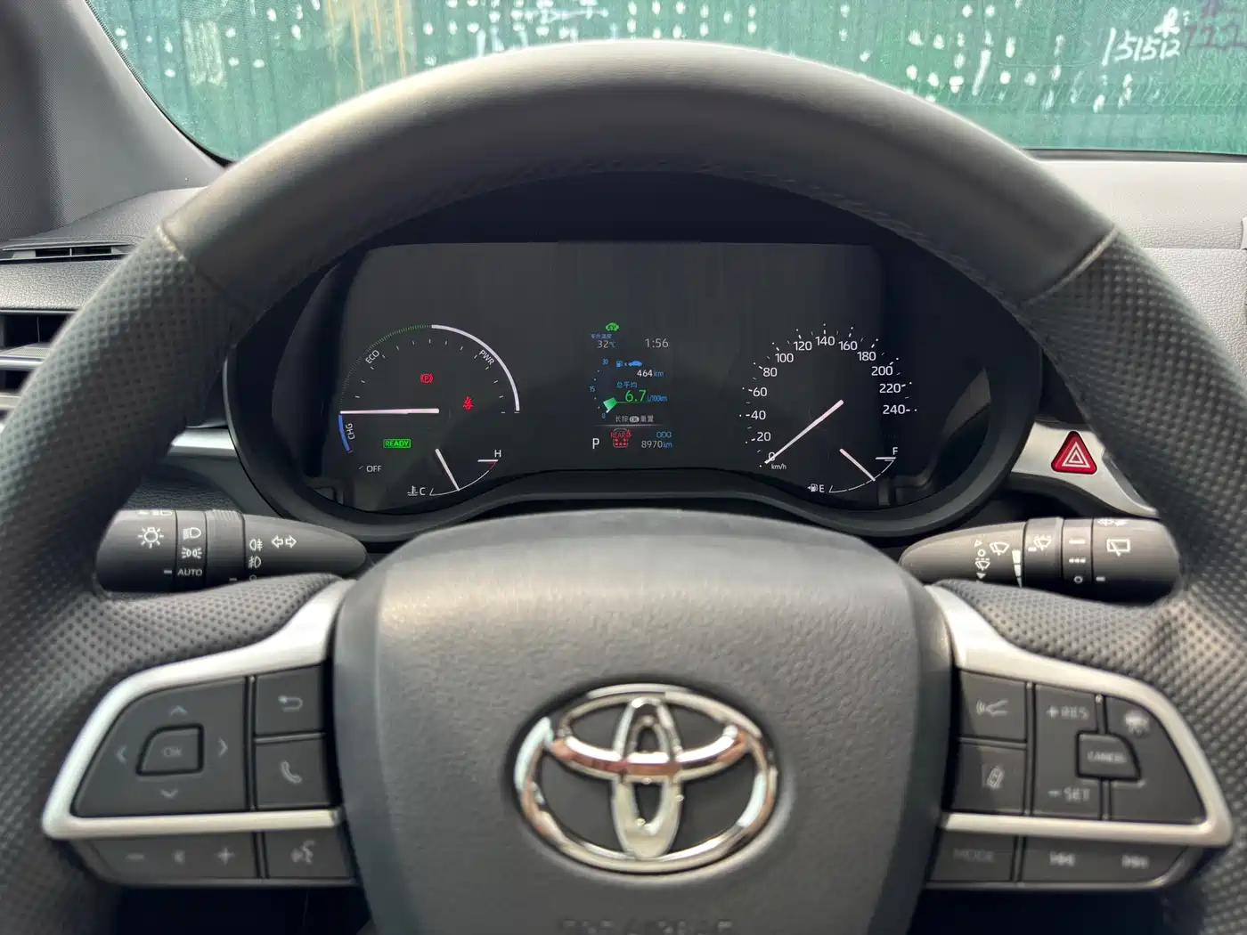 Toyota Granvia 2024 2.5L Hybrid Luxury фото 4
