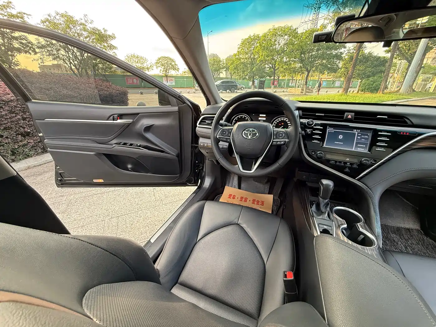 Toyota Camry 2018 2.0G Luxury Edition фото 16